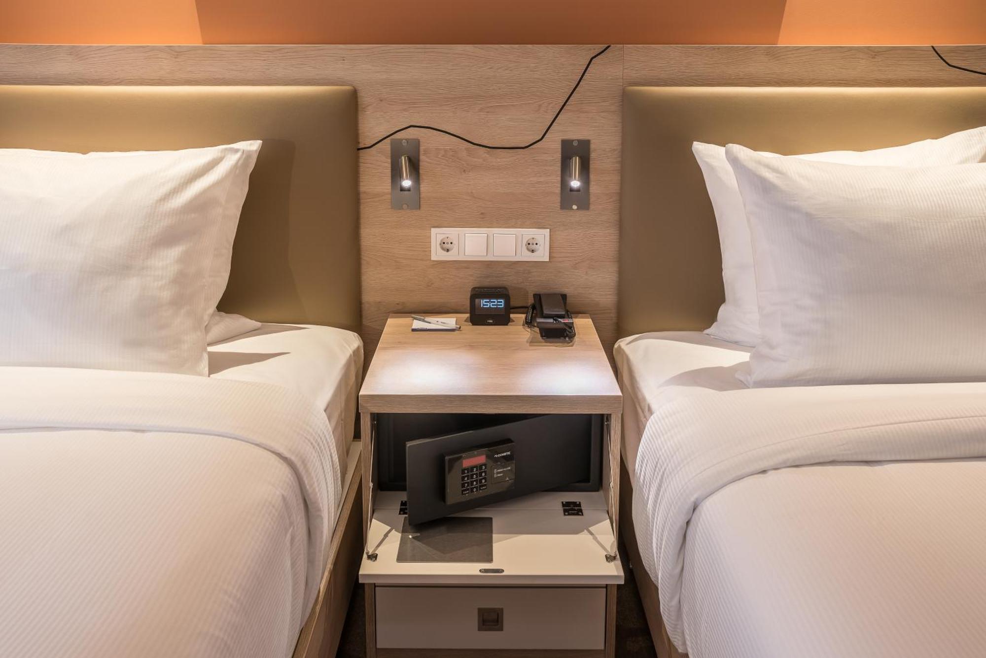 Hampton By Hilton Hotel